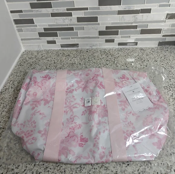 Loveshackfancy x pottery barn Garden Party Damask, Classic Duffle, Pink - Picture 2 of 4